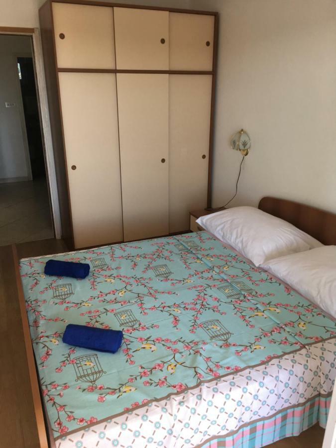 Apartmani Nina Шибеник Екстер'єр фото