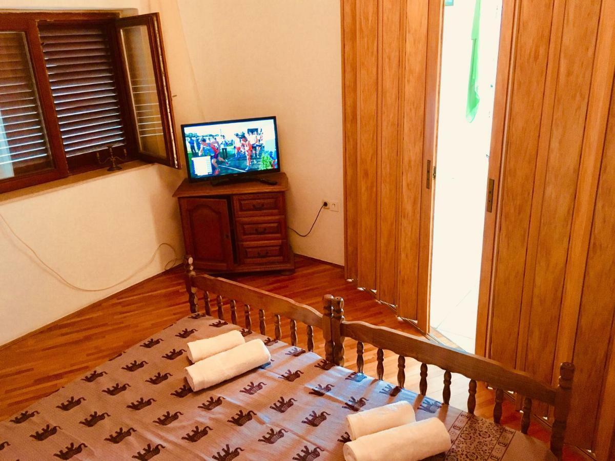 Apartmani Nina Шибеник Екстер'єр фото