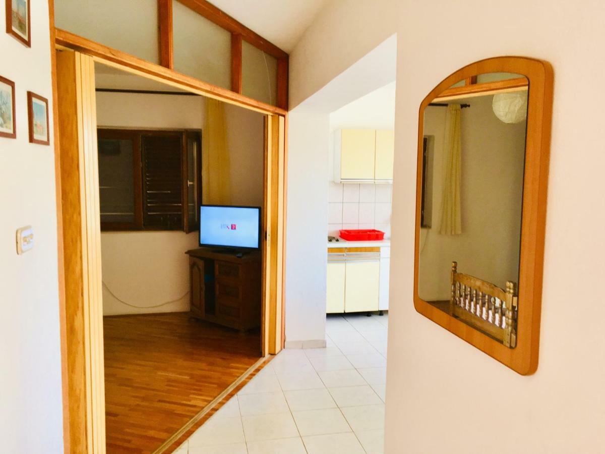 Apartmani Nina Шибеник Екстер'єр фото