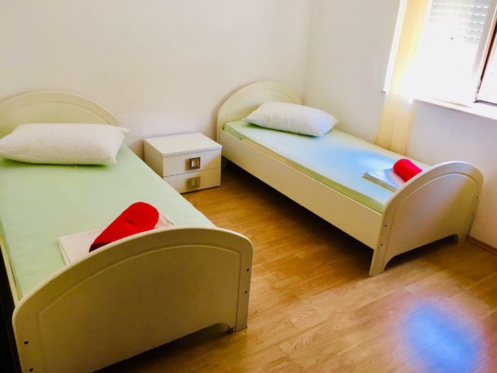 Apartmani Nina Шибеник Екстер'єр фото